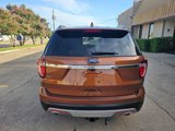 Used 2017 Ford Explorer XLT w/ Equipment Group 202A image 6