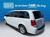 Certified 2019 Dodge Grand Caravan SXT image 3