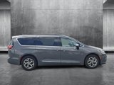 Used 2023 Chrysler Pacifica Limited image 4