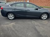 Used 2018 Chevrolet Cruze LT w/ Convenience Package image 4