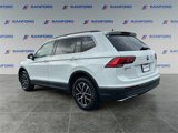 Used 2021 Volkswagen Tiguan SE w/ Panoramic Sunroof Package image 3