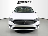 Used 2021 Volkswagen Jetta SE w/ SE Cold Weather Package image 2