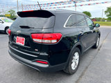 Used 2017 Kia Sorento AWD image 5