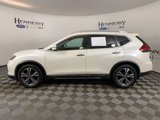 Used 2017 Nissan Rogue SL w/ SL Premium Package image 3