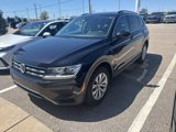 Used 2018 Volkswagen Tiguan SE w/ 3rd Row Seat Package image 4
