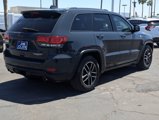 Used 2018 Jeep Grand Cherokee Trailhawk image 2