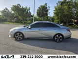 Used 2022 Hyundai Elantra SEL w/ Convenience + Premium Package image 5