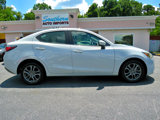 Used 2019 Toyota Yaris LE image 6