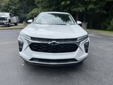 New 2025 Chevrolet Trax LT w/ LPO, Blackout Package image 3