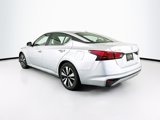 Used 2022 Nissan Altima 2.5 SV image 5