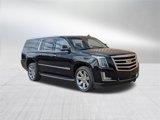 Used 2018 Cadillac Escalade ESV Luxury image 3