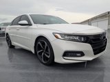 Used 2018 Honda Accord Sport image 2