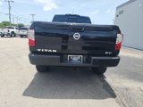Used 2017 Nissan Titan SV image 3