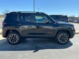 Used 2023 Jeep Renegade Trailhawk w/ Trailhawk Elite Group image 2