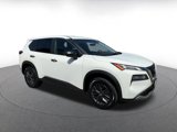 Used 2023 Nissan Rogue S image 2