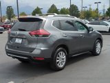 Used 2018 Nissan Rogue SV w/ Premium Package image 3