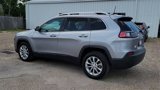 Used 2019 Jeep Cherokee Latitude w/ Popular Appearance Group image 6