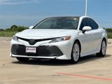 Used 2019 Toyota Camry XLE image 3