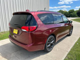 Used 2018 Chrysler Pacifica Touring-L Plus w/ S Appearance Package image 3