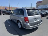 Used 2019 Dodge Grand Caravan SXT image 3