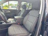 Used 2021 Chevrolet Traverse LT image 3