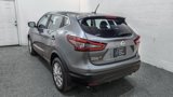 Used 2022 Nissan Rogue Sport S image 6