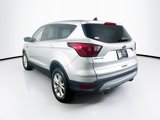 Used 2019 Ford Escape SE image 5