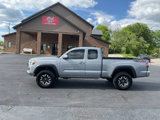 Used 2021 Toyota Tacoma TRD Off-Road image 2