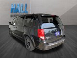 Used 2017 Dodge Grand Caravan GT image 3