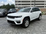 Used 2023 Jeep Grand Cherokee Limited image 3