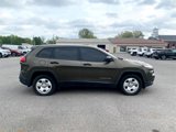 Used 2015 Jeep Cherokee Sport w/ Cold Weather Group image 4