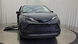 Used 2024 Toyota Sienna LE image 3