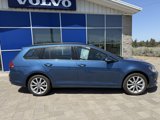 Used 2017 Volkswagen Golf SE image 2