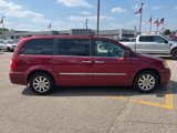 Used 2016 Chrysler Town & Country Touring w/ Driver Convenience Group image 4