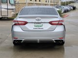Used 2018 Toyota Camry XSE image 6