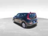 Used 2022 Kia Soul LX image 3
