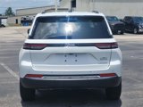Used 2024 Jeep Grand Cherokee Laredo w/ Trailer Tow Package image 5