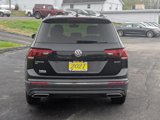 Used 2021 Volkswagen Tiguan SE w/ Panoramic Sunroof Package image 4