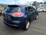 Used 2016 Nissan Rogue SV image 3