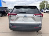 Used 2019 Toyota RAV4 LE image 3