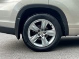 Used 2015 Toyota Highlander Limited image 5