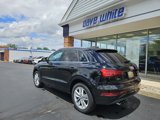 Used 2017 Audi Q3 2.0T Premium Plus w/ Premium Plus Package image 3