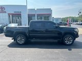 Used 2017 Toyota Tacoma Limited image 3