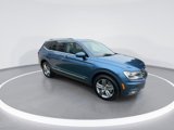 Used 2020 Volkswagen Tiguan SEL image 2