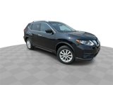 Used 2017 Nissan Rogue SV image 2