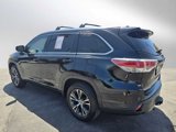 Used 2016 Toyota Highlander XLE image 3