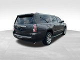 Used 2017 GMC Yukon XL Denali image 3