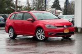 Used 2019 Volkswagen Golf SE image 2