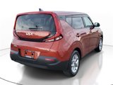 Used 2022 Kia Soul LX w/ Technology Package image 4