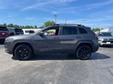 Used 2020 Jeep Cherokee Latitude Plus image 2
